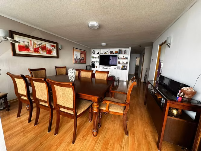 Se vende Exclusivo Depto. Parque Ingles, Espectacular Vista al Mar.