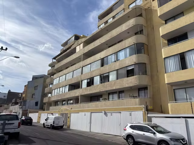 Se vende Exclusivo Depto. Parque Ingles, Espectacular Vista al Mar.