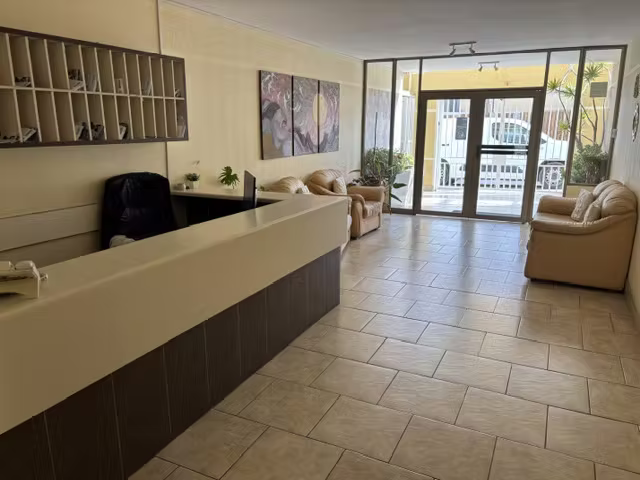 Se vende Exclusivo Depto. Parque Ingles, Espectacular Vista al Mar.