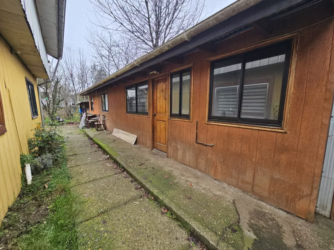 Gran Terreno 559m²: Casa 117m² + Segunda Casa 55m² + cabaña