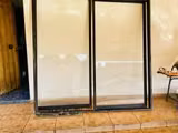 Cuatro ventanas excelente estado aluminio negro