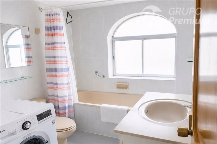 Piso Exclusivo en Viña del Mar. Venta. 9500 UF!!! - Imagen 9