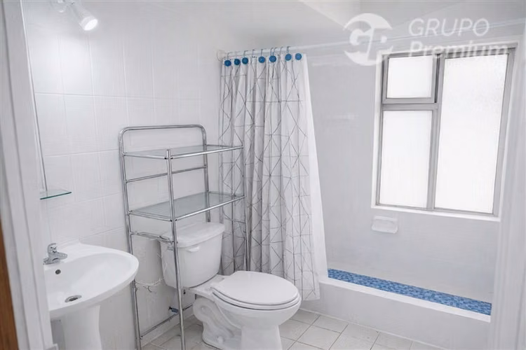 Se Vende Piso completo de 200 m en Población Vergara