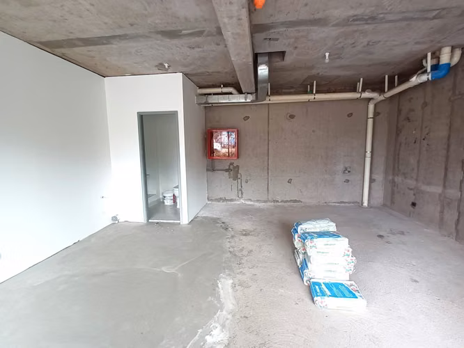 ARRIENDO Local Comercial de 43,06 m2, sector Hospital FACH, Las Condes