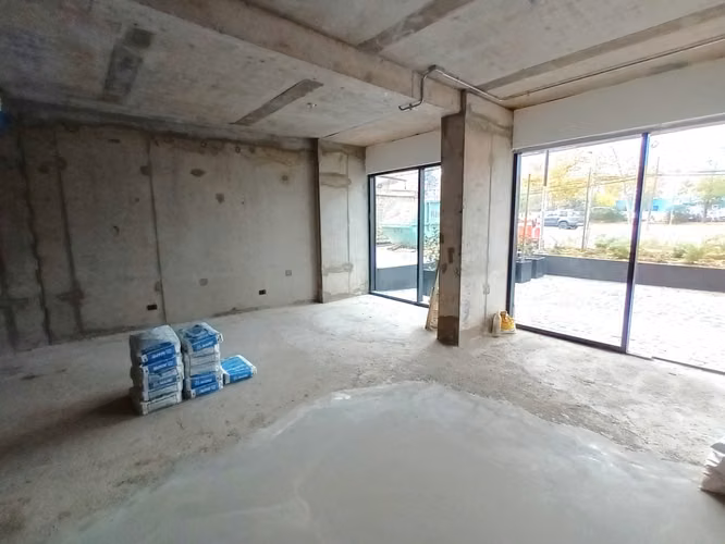 ARRIENDO Local Comercial de 43,06 m2, sector Hospital FACH, Las Condes
