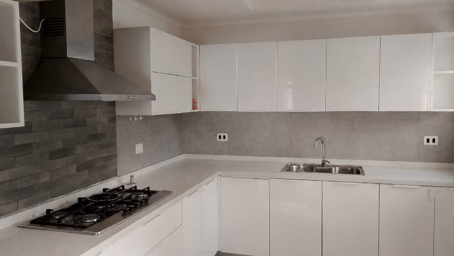  Propiedad Comercial de Alto Potencial en Sector Estratégico.