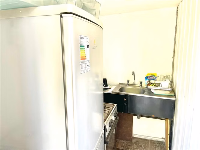 Bodega en arriendo en La Cruz, ideal para empresas.