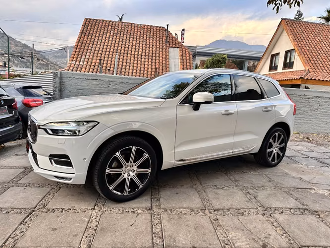 VOLVO XC60 II D5 4X4 INSCRIPTION POLESTAR ENGINEERED 2020