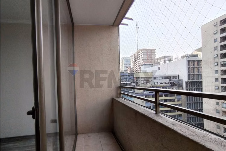 Vendo bello depto 2d 2b est metro sta ana