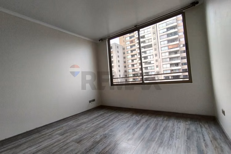 Vendo bello depto 2d 2b est metro sta ana