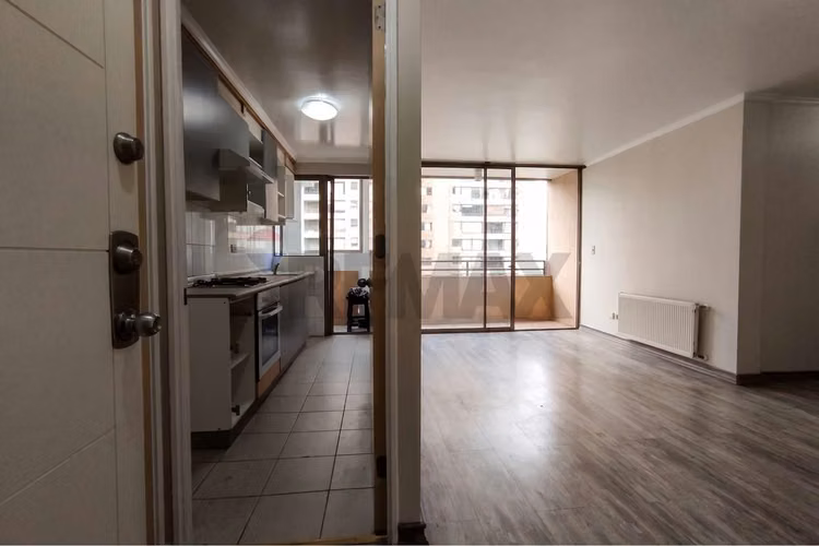 Vendo bello depto 2d 2b est metro sta ana