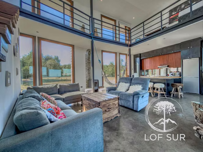 En Venta Espectacular Casa Duplex y Parcela (171359)