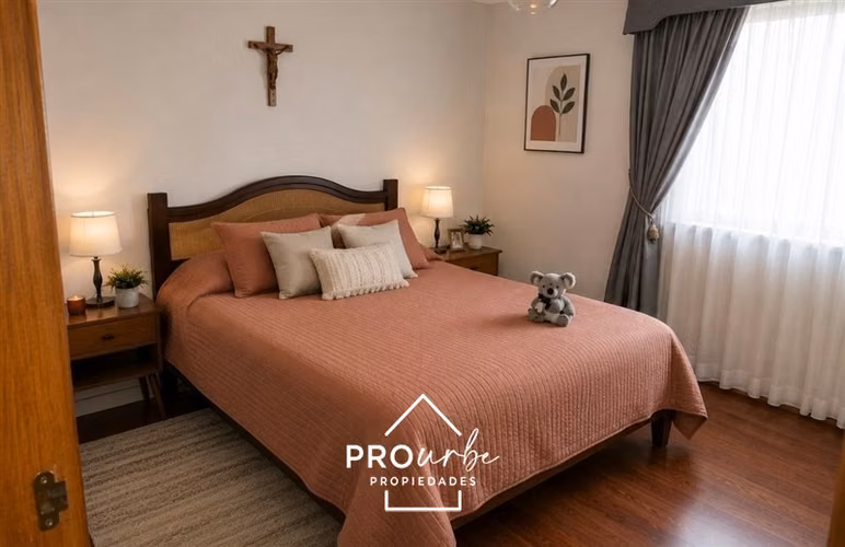Casa en exclusivo condominio de 5 dorm + servi. en La Reina - Imagen 21