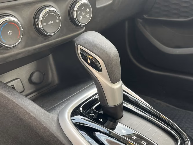 Chevrolet Tracker 1.2t Rs At 2025