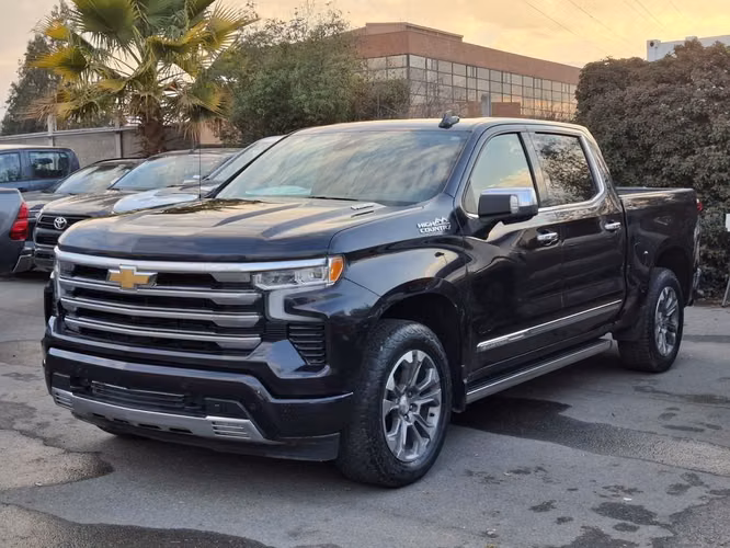 CHEVROLET SILVERADO 2024