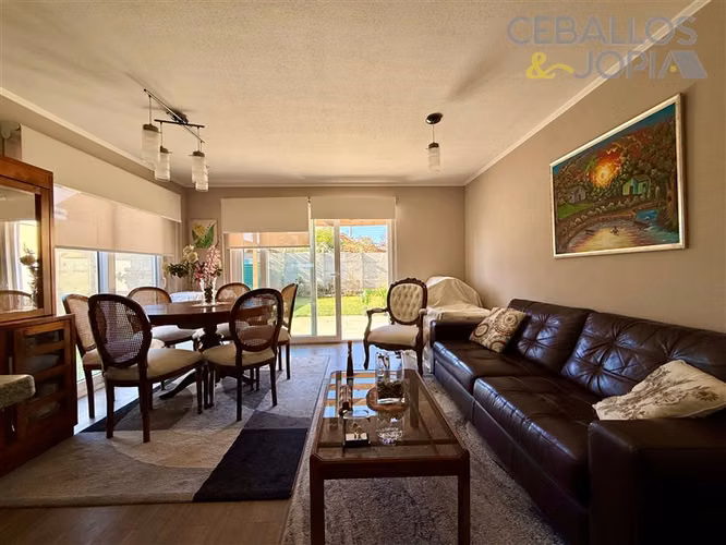 Casa en venta de 3 dorm. en Limache