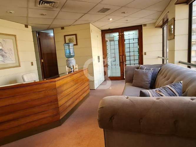 Arriendo Privado Exclusivo en El Golf – Profesionales.cbg