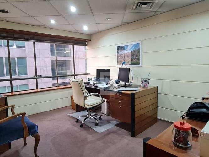 Arriendo Privado Exclusivo en El Golf – Profesionales.cbg