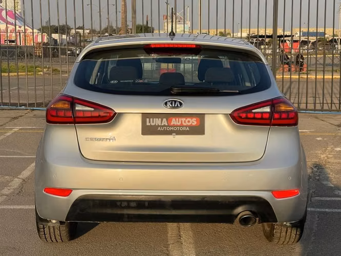 KIA CERATO 2015