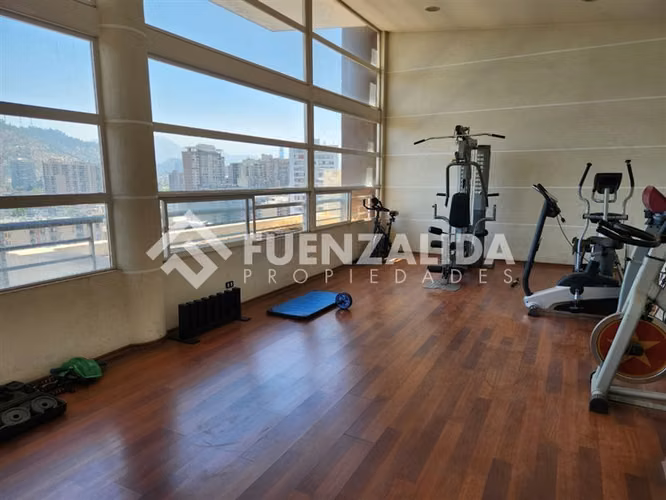 Venta departamento Santiago 2D 2B + E + B Metro Santa Isabel
