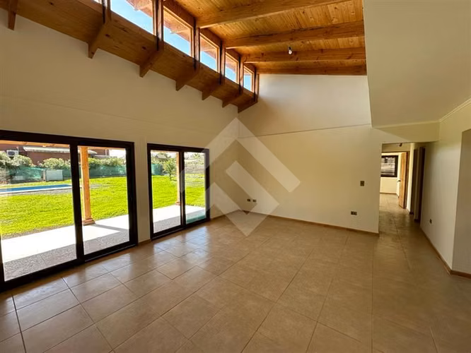 Casa nueva en venta en terreno de 1000 mts. COND NUEVO