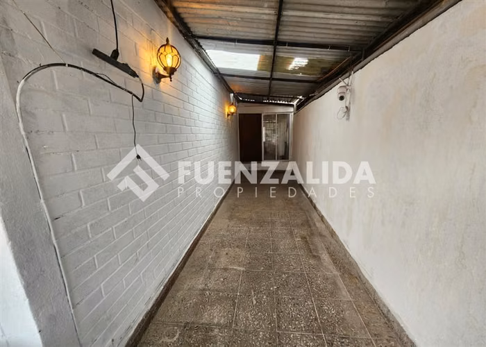 Venta casa Cerro Navia 3D 1B + E 100 mt2