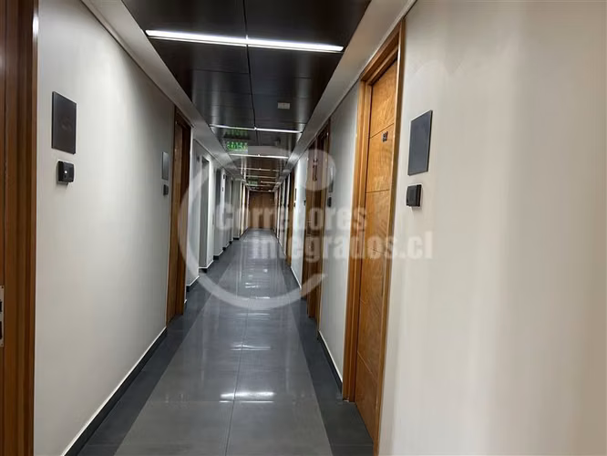 Oficina en arriendo en Vitacura