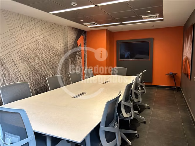 Oficina en arriendo en Vitacura