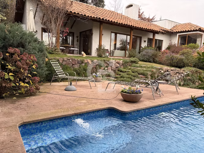 Esplendida Casa Chilena Mayflower
