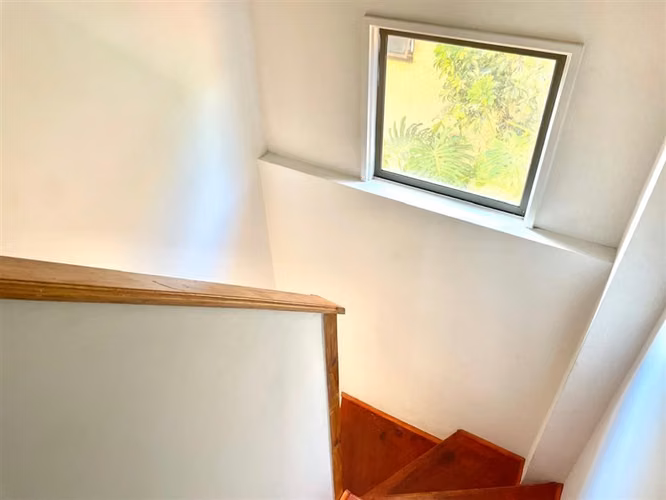 Casa en arriendo, de 4 dormitorios y 3 baños, en La Cruz