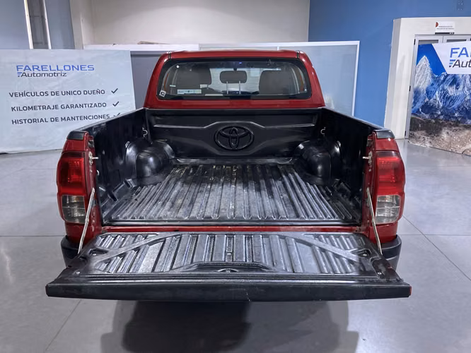 HILUX DX 4X2 SKZX89-SANTIAGO