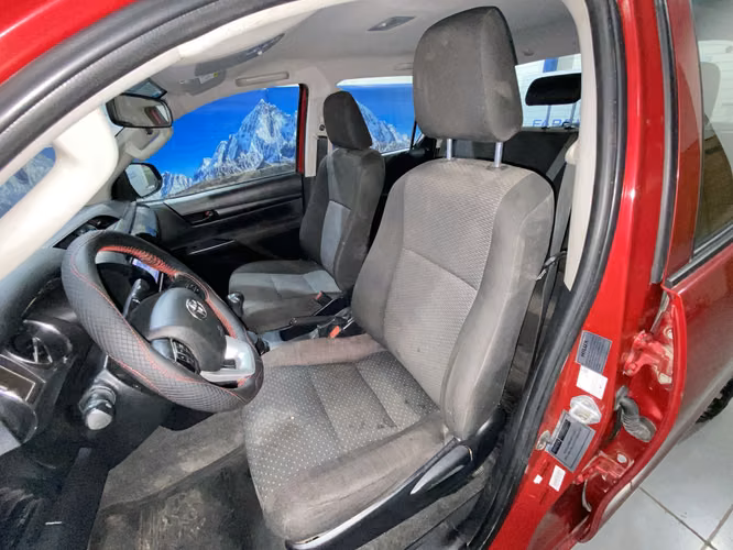 HILUX DX 4X2 SKZX89-SANTIAGO