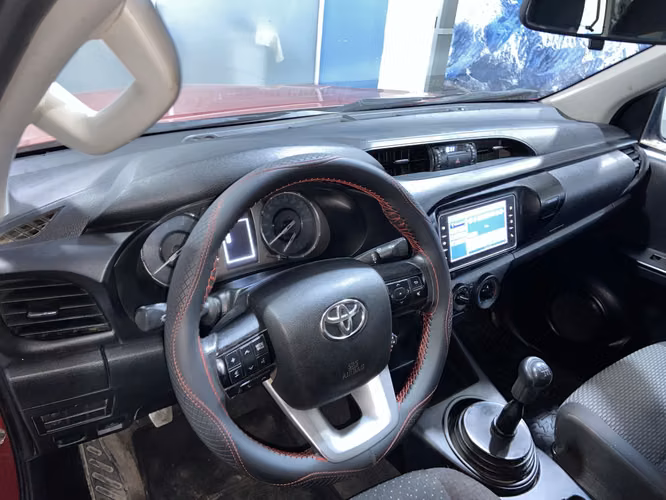 HILUX DX 4X2 SKZX89-SANTIAGO