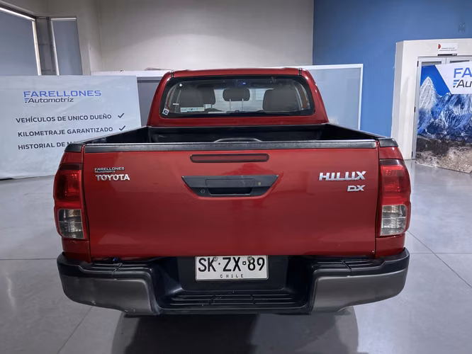 HILUX DX 4X2 SKZX89-SANTIAGO