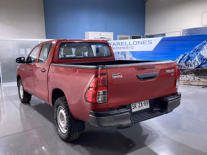 HILUX DX 4X2 SKZX89-SANTIAGO