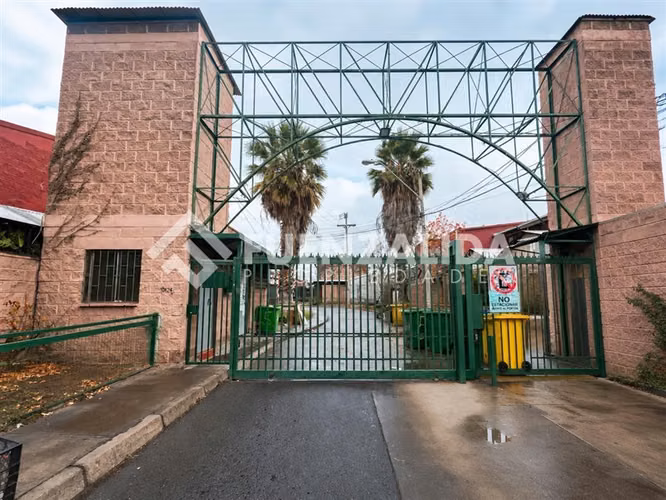Casa en venta de 5 dorm. en Puente Alto