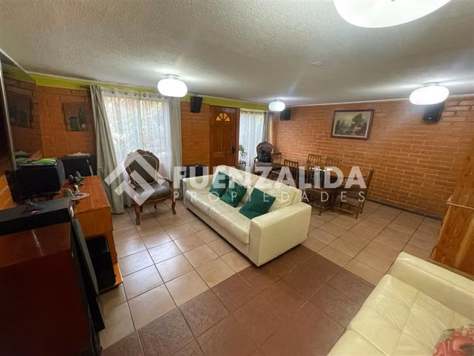 Casa en venta de 3 dorm. en Maipú