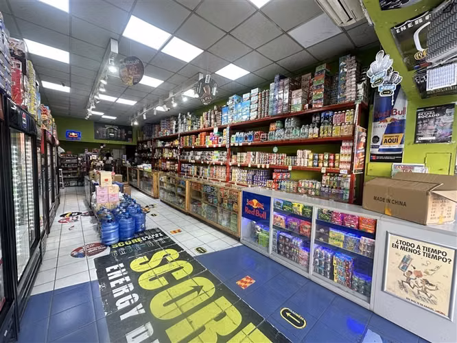 Locales Comercial en venta en Estación Central