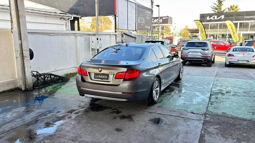 BMW 528 F10 3.0 AUT (2012)