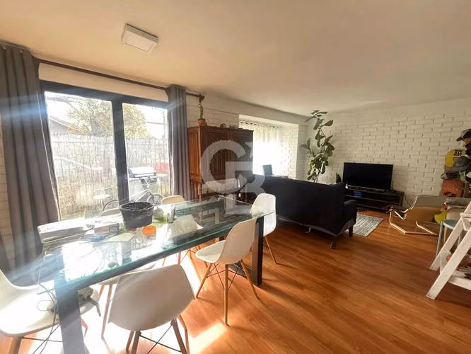 Casa en Vitacura con gran potencial para remodelación