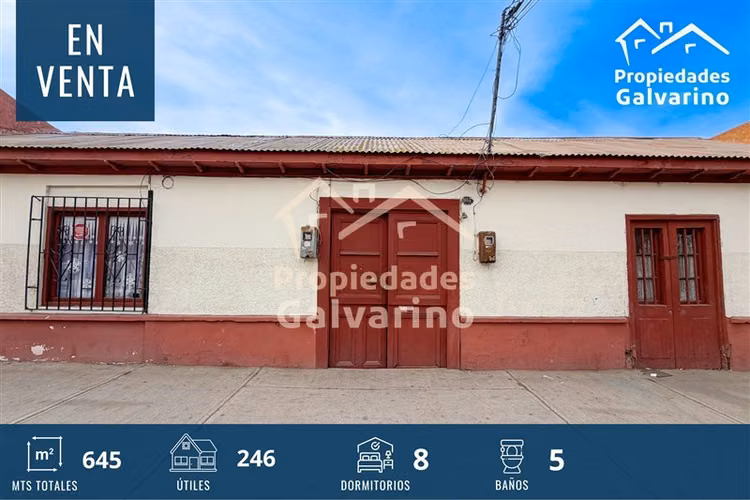 Casa en venta de 8 dorm. en La Serena