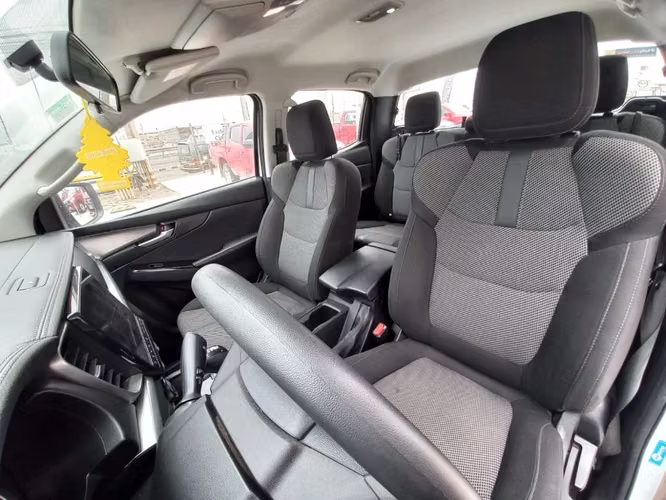 Mazda Bt-50 4X4 3.0 AUT 2024 - Imagen 19
