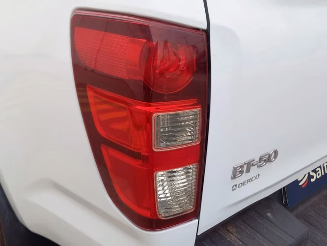 Mazda Bt-50 4X4 3.0 AUT 2024 - Imagen 10