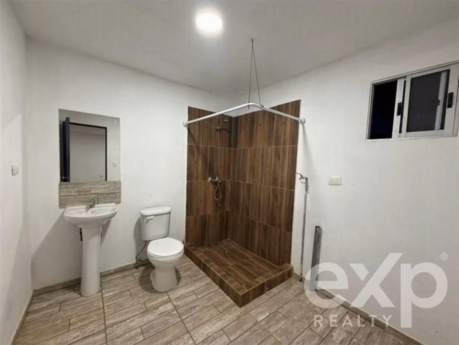 Arriendo 3 Casas 9 dorm. en Marchigue
