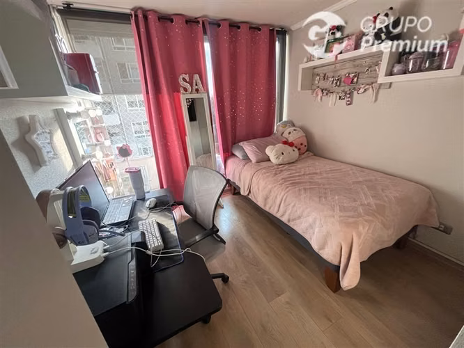 Departamento en venta de 2 dorm. 2 baños, en La Florida