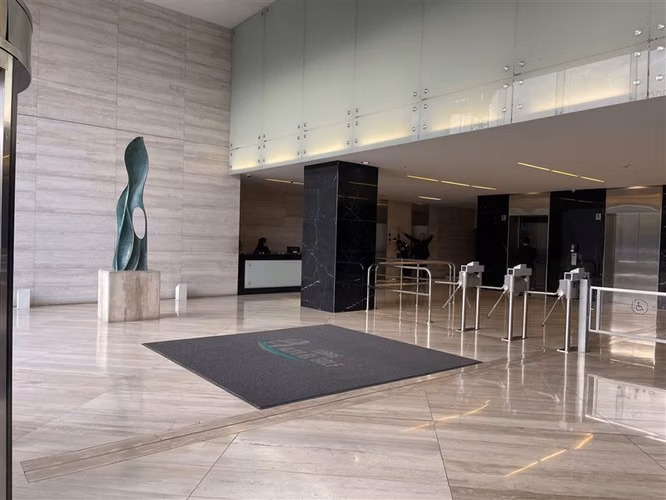 Oficina El Golf Impecable Remodelada arriendo en Las Condes - Imagen 20