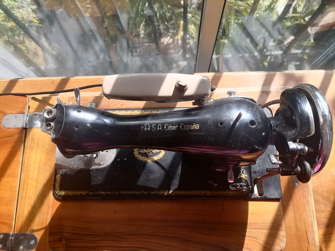 Máquina de Coser ALFA