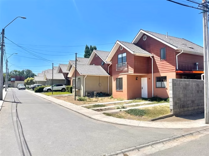 CASA Avenida Santa Cruz 291. La Cruz