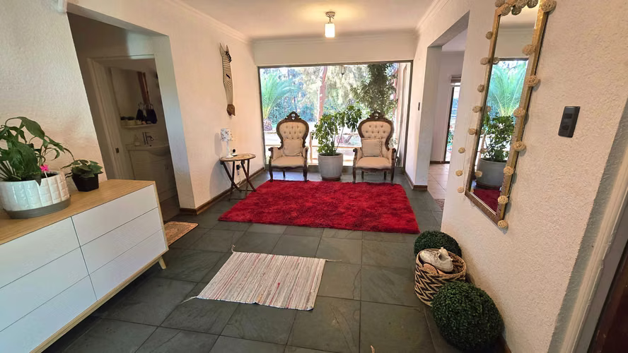 Amplia casa en barrio en crecimiento (171594) - Imagen 3