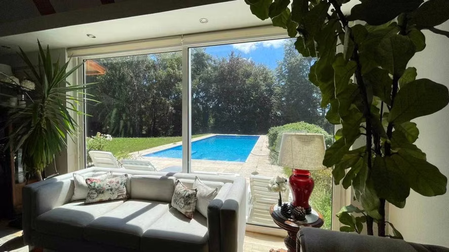 Casa con Conectividad y Entorno Familiar (171575) - Imagen 12